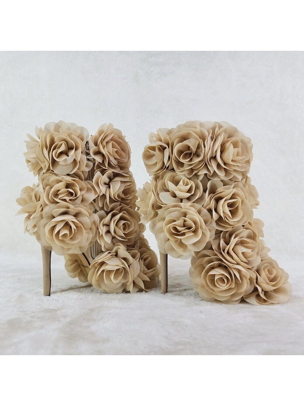 NIB Beauty 3D Flowers Floral 4" High Heel Elegant Xoanna Ankle Boots Nude
